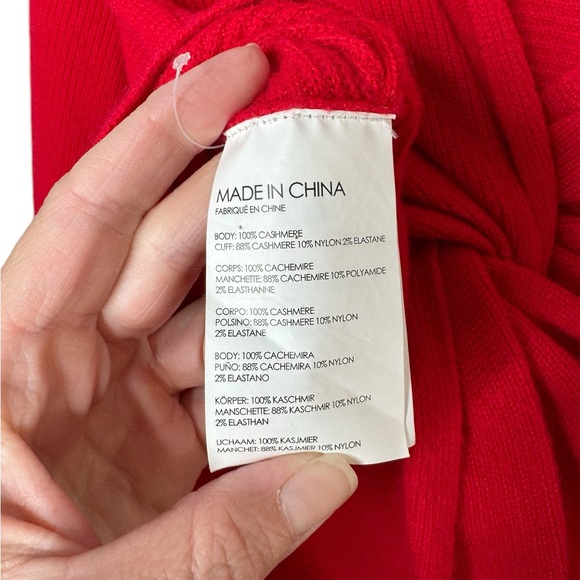 Club Monaco | 100% Cashmere Ribbed Twist Back Reversible Sweater in Red XS - Picture 7 of 7